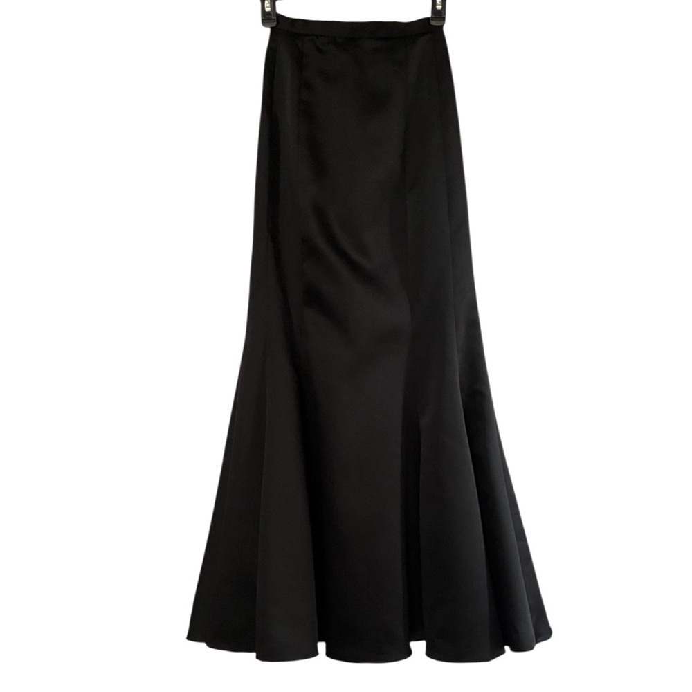 Vintage‎ Cache Black satin finish Flared hem Maxi skirt Size 2 Formal Evening